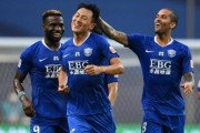  法甲金靴争夺三外援射手领跑群雄  