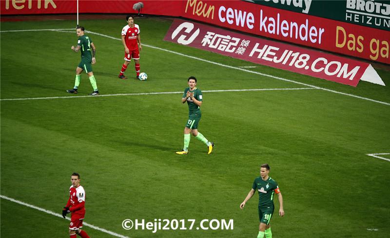  沙尔克零四逆袭战提前保级成功  